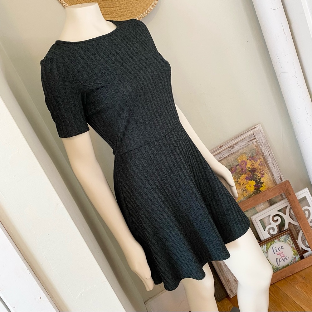 Divided H&M Ribbed Knit Midi Dress